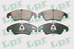 LPR FREN BALATA ON AUDI A5 (8T3) 3.0 TDI 2007-2017/ 3.2 FSI 2007-2017/ 2.0 TFSI 2007-2017/ Q5 (8R) 2.0 TFSI 2008-/ 2.0 TDI 2008-/ A5 (8T3) 1.8 TFSI 2007-2017 / BMW 7 SERISI 730 D 2009-/ 740 D 2009- 8K0698151