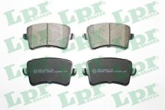 LPR FREN BALATA ARKA A4 1.8 TFSI 2007-2015/ 2.0 TDI 2007-2015/ 3.0 TDI 2007-2015/ A5 (8T3) 1.8 TFSI 2007-2017/ 3.0 TDI 2007-2017/ 3.0 TFSI 2007-2017/ Q5 (8R) 2.0 TFSI 2008-/ 2.0 TDI 2008-/ 3.0 TDI 2008- 8K0698451C