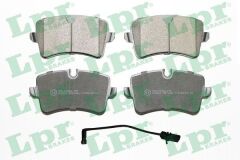 LPR FREN BALATA ARKA FISLI AUDI A6 (4G2,C7) 2.0 TFSI 2010-/ 3.0 TDI 2010-/ 2.0 TDI 2010-/ A7 (4GA) 2.8 FSI 2010-/ 3.0 TDI 2010-/ A8 (4H_) 3.0 TFSI 2009-/ 3.0 TDI 2009-/ PORSCHE MACAN (95B) 2.0 2014- 4G0698451A