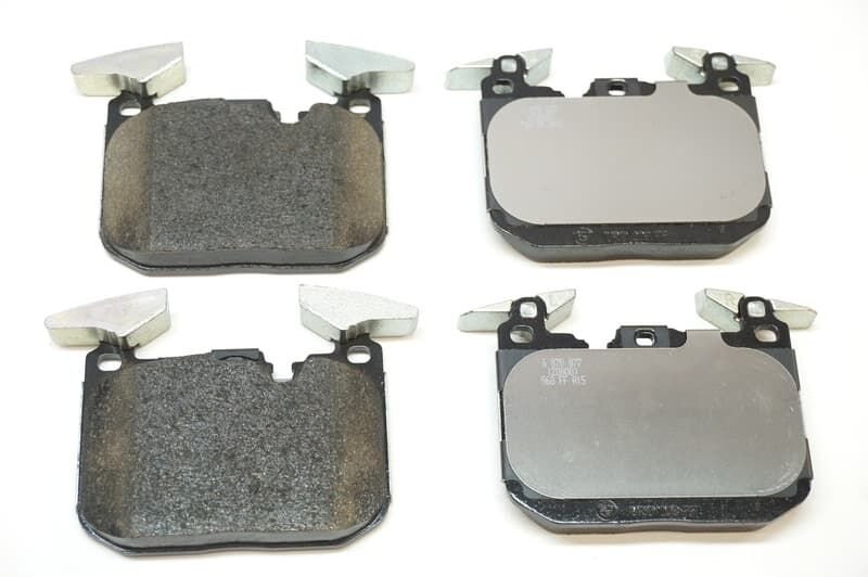 AP FREN BALATA ON BMW 3 SERISI (F30) 316 i-316 D-318 i-320 D-320 i 11- / 1 SERISI (F20,F21) 114 i-116 i - 116 D - 118 i - 118 D 10-/ i8 (I12) HYBRID 14-20/ 4 SERISI (F32) 418 i - 420 i 2013- 34106878878