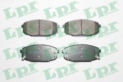 LPR FREN BALATA ON IKAZLI HYUNDAI I30 1.6i 2007-2011/ I30 1.6 CRDI 2007-2011/ I30 1.6 CRDI 2011-/ KIA CEE'D 1.6 CRDI 90 HP 2006-2012/ CEE'D 1.6i 115 HP 2006-2012/ CARENS II 2.0 CRDI 2002-2006